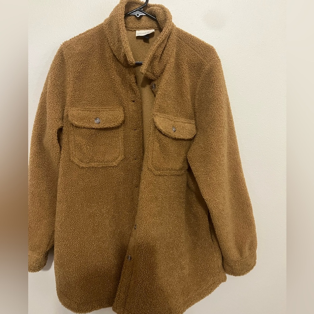 Women’s Winter Jacket in Tan. Size L NWOT